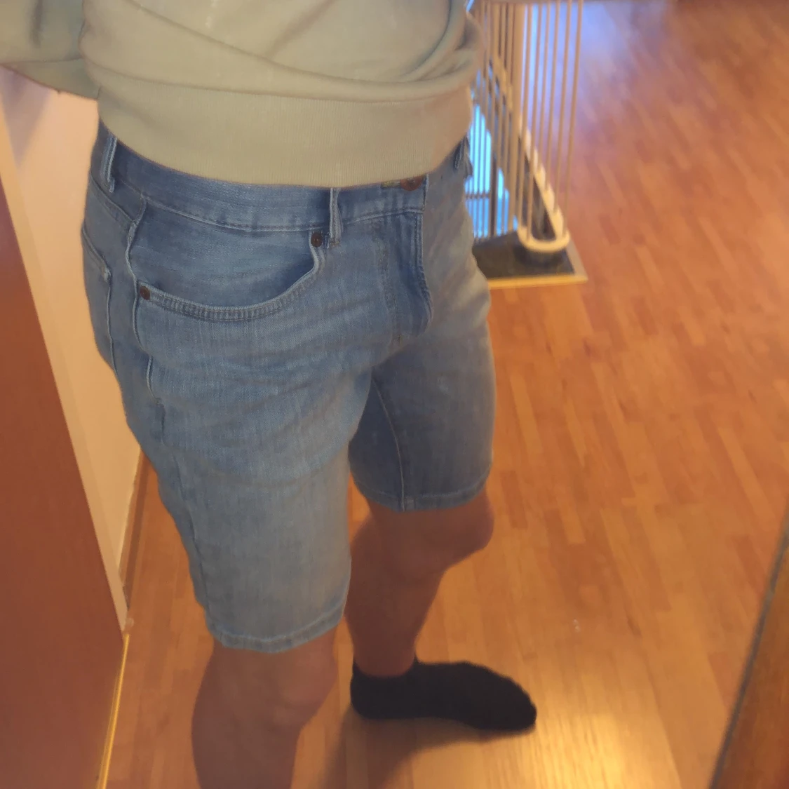 Bowery ”East West” slim fit shorts