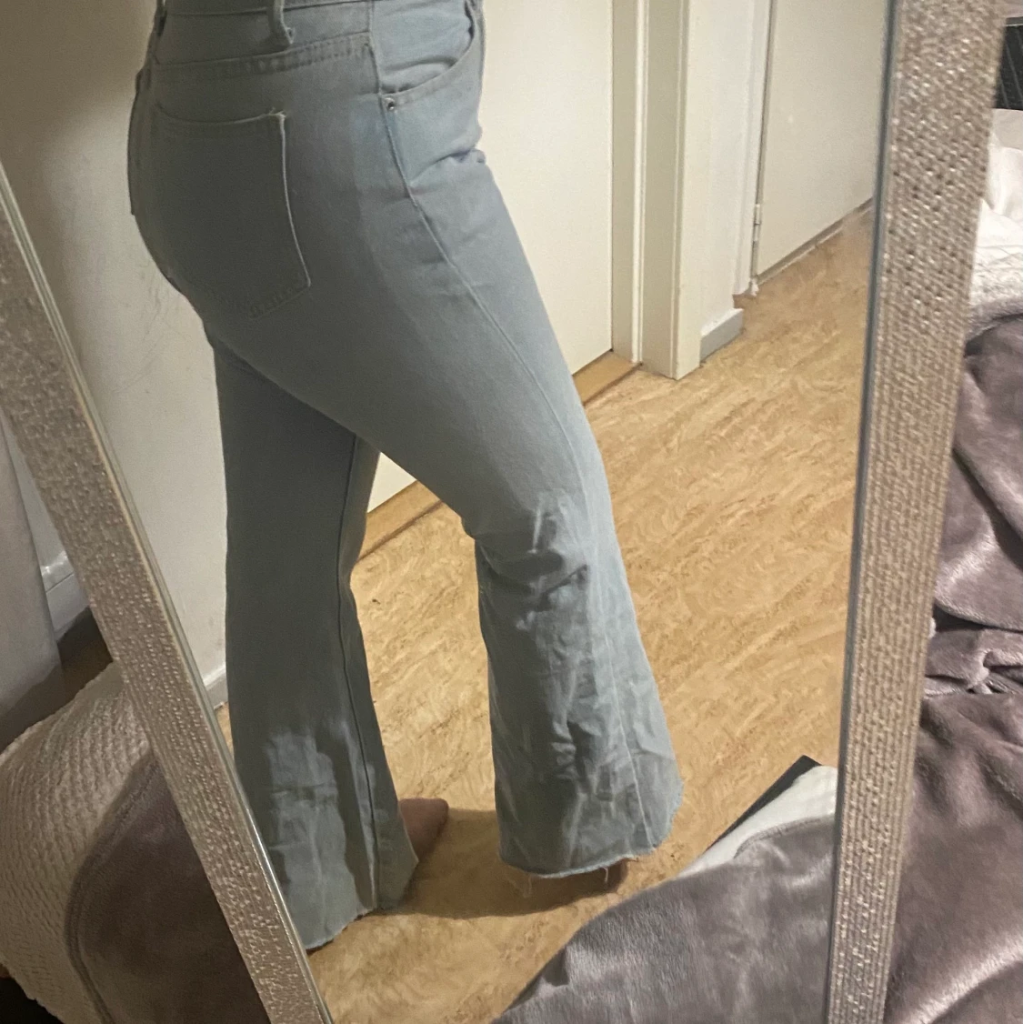 Ljus blåa jeans  - 90