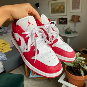 Nike air Jordan 1 Low  - Använda ett fåtal gånger