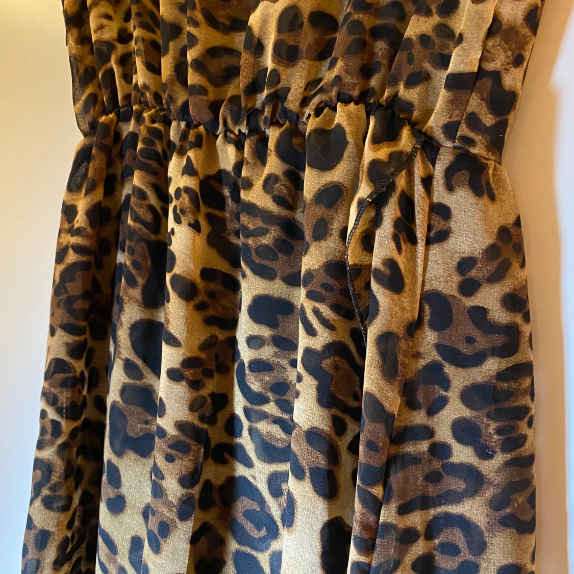 Oanvänd Leo långklänning  - 91