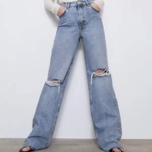 Superfina jeans som är sparsamt använda!🥰 Säljer pågrund av att de blivit för små för mig. 