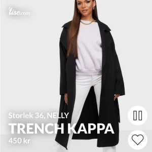 Trench kappa Nelly  - Storlek 36, i väldigt bra skick, knappt använd!