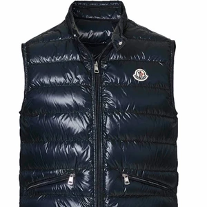 Mockler - Säljer min gammla väst använder inte, kan skickas, vid intresse skicka dm 