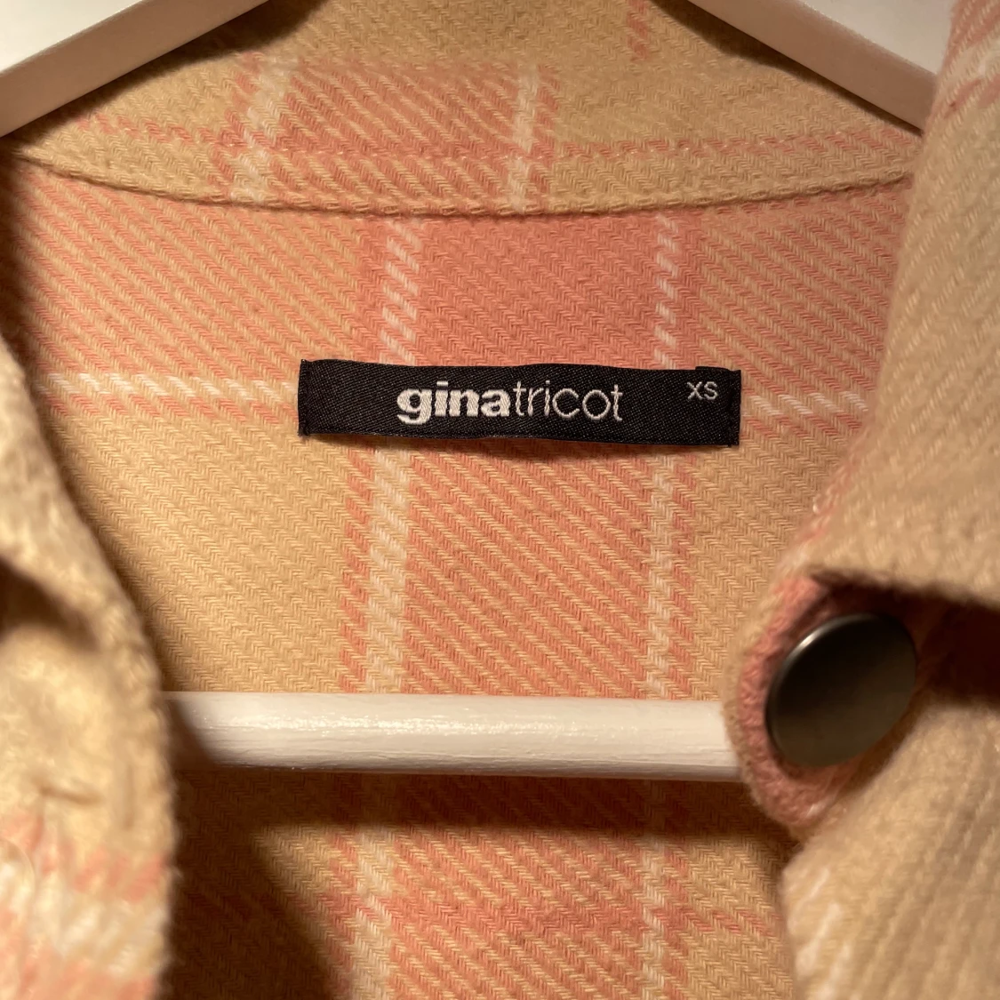 Rosa rutig skjorta  - 91