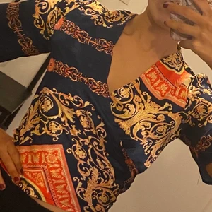 Mönstrad topp - 🌺 Mönstrad topp med knytband, storlek XS-S 120kr innan frakt 🌺