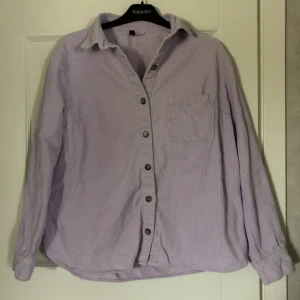 Skjorta Manchester ljuslila  - Stl medium 