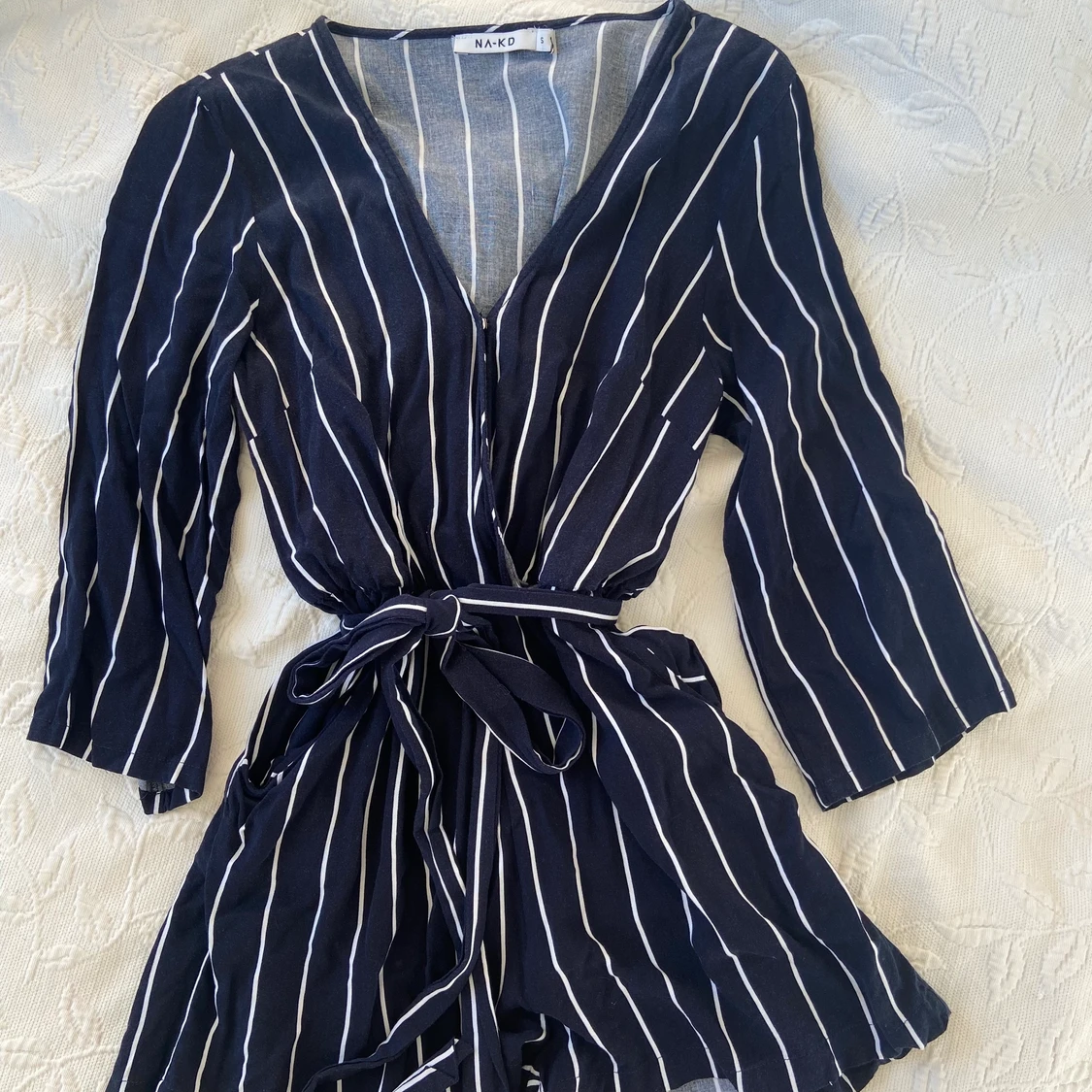 randig playsuit från nakd  - 90