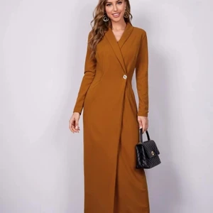 Lång blazer - Knapp slätt elegant blazer, har använt den två gånger är i mycket god sick