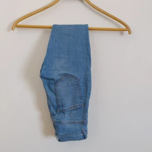 Molly jeans  - Molly Highwaisted jeans stl XS i mycket fint skick.
