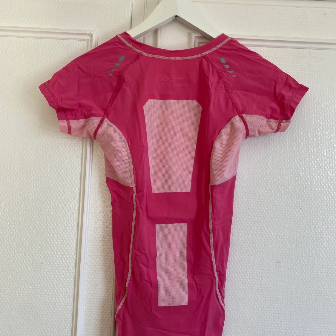 Rosa tränings t-shirt - 91