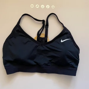 Sport-bh  - Sport-bh från nike. Köparen står för frakten!