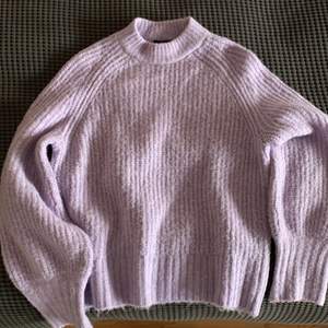 Warm, used 2 times, pretty summery color sweater
