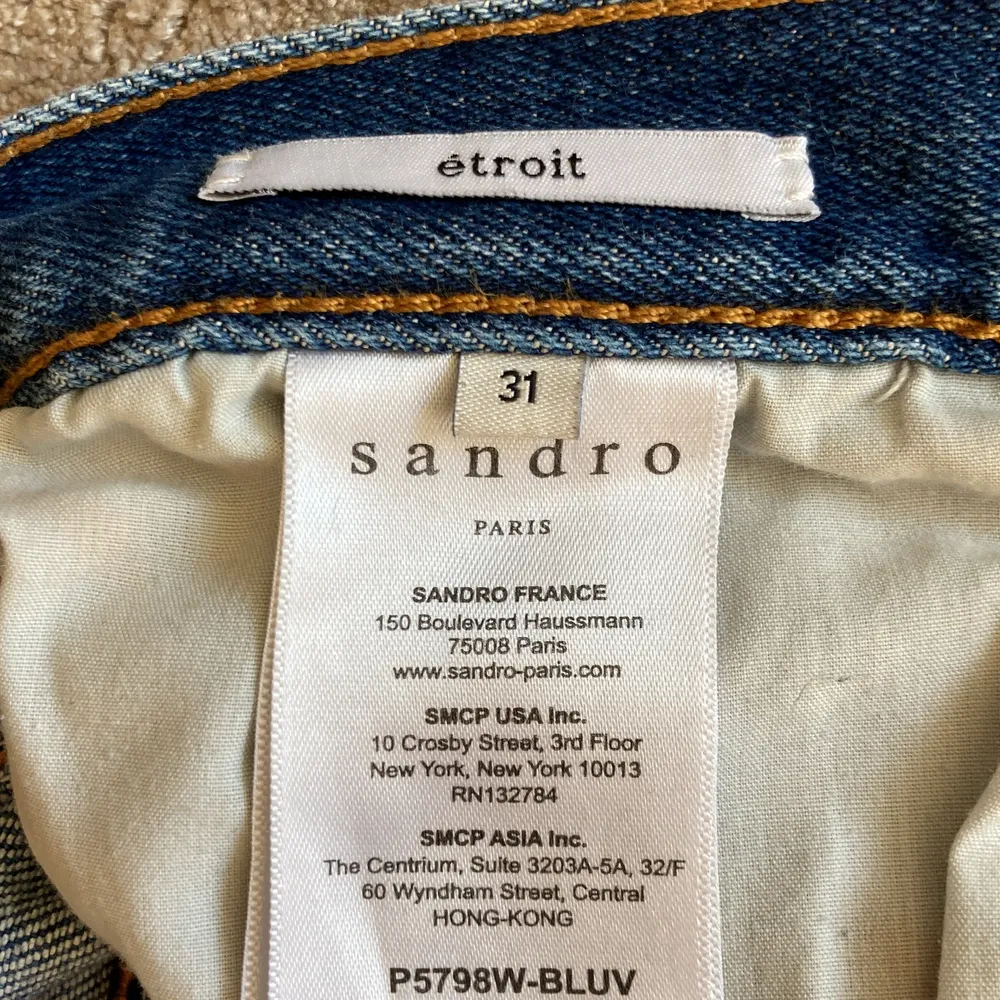 Sparsamt använda Sandro paris jeans i storlek 31, väldigt bra skick! (Säljes för att de är för små för mig). Nypris 1995kr. Kontakta vid frågor!. Farkut & Housut.