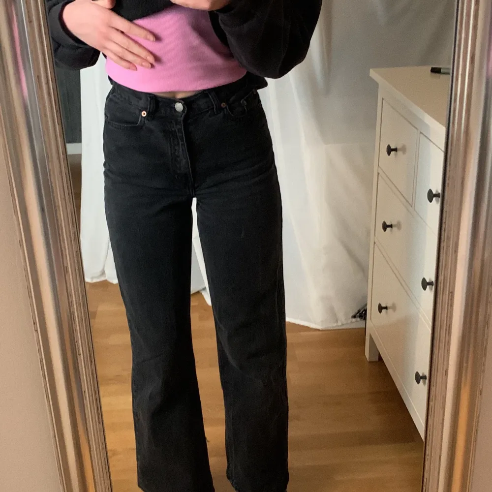 Echo jeans från dr.denim som är lite för korta för mig som är 177cm❤️❤️skriv för mer bilder. Jeans & Byxor.