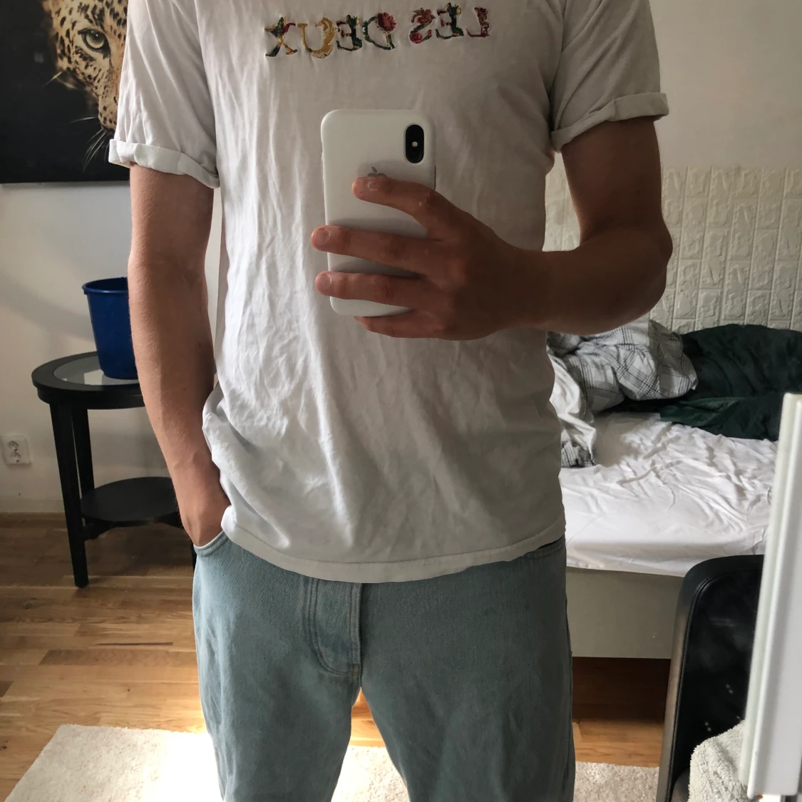 Les deux t-shirt, vit. Size small