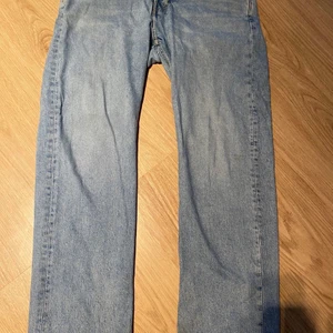 Weekday space 32/32 - Relaxed/loose fit jeans från Weekday, Modell space,                                                                               Snålt använda grymt skick