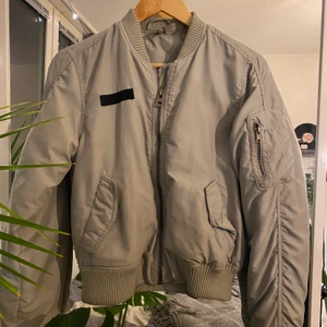 Bomberjacka  - Stormed S oversized 