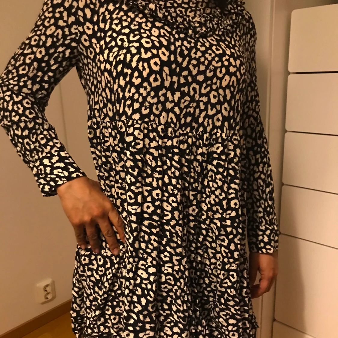 ZARA DJURMÖNSTRAD KLÄNNING