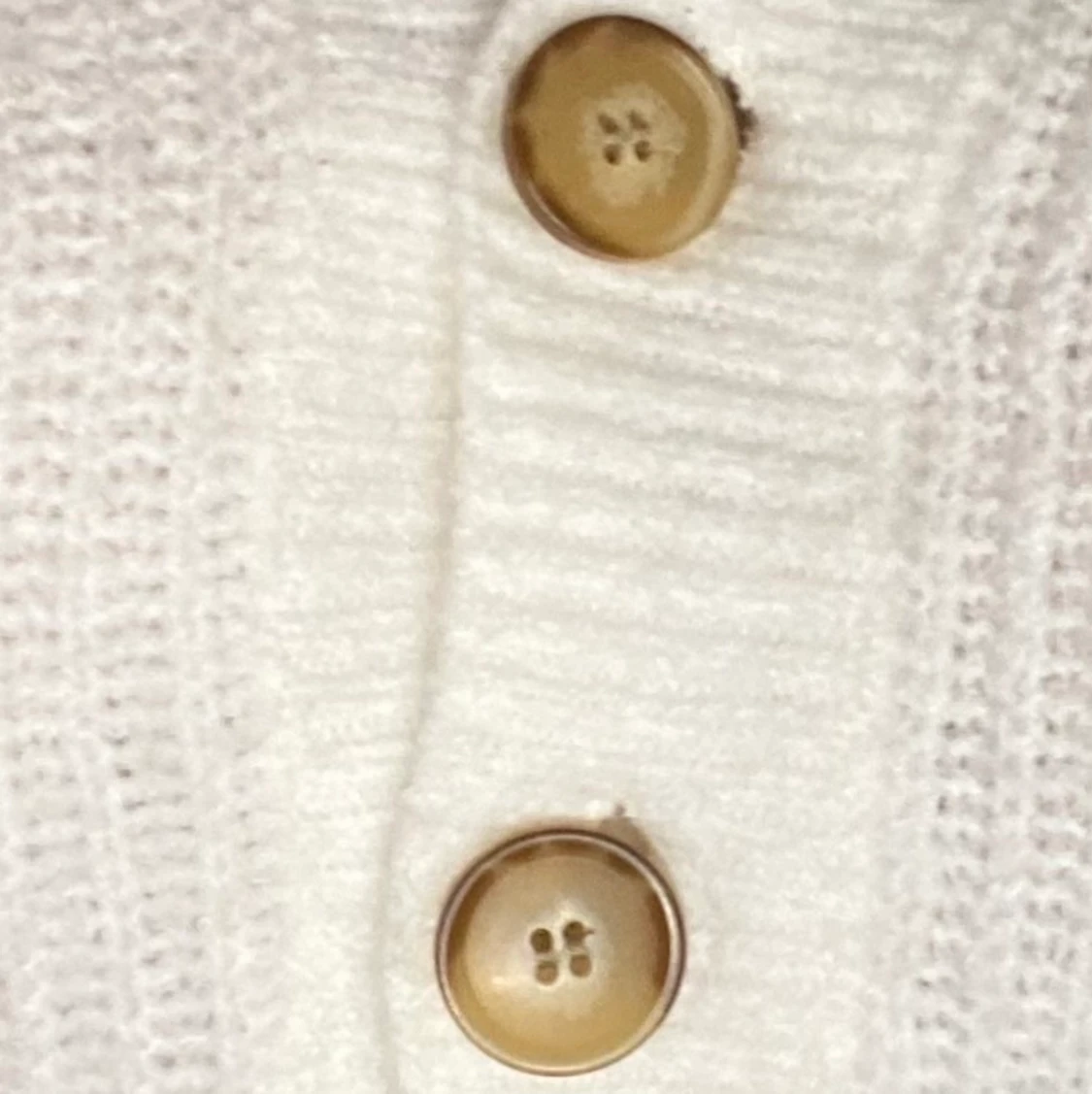 Stickad vit kofta strl S - 91