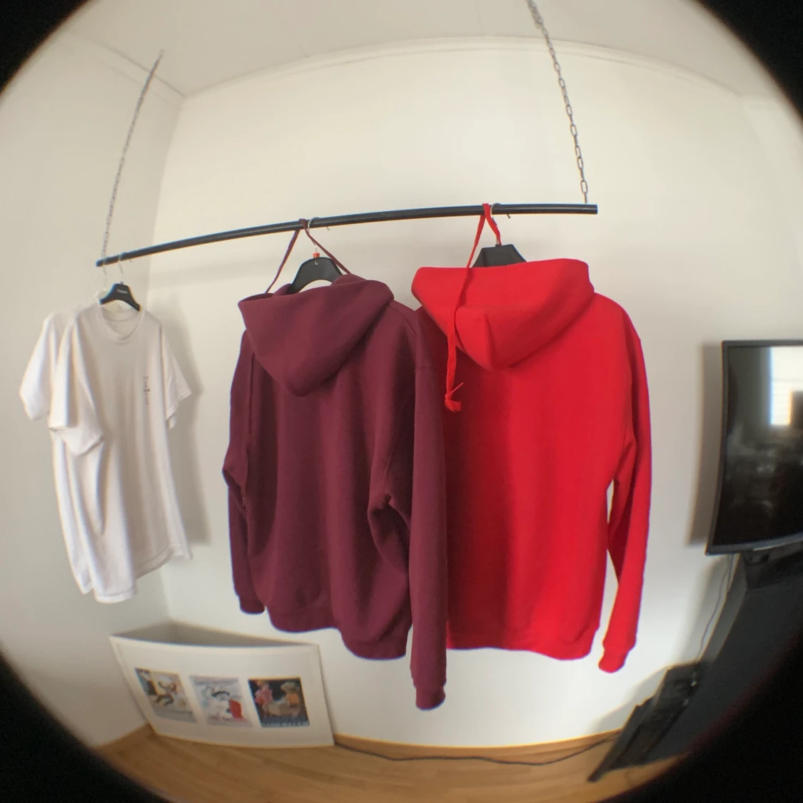 one of one hoodies (röd såld) - 90