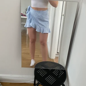 Kjol - Knappt använd kjol