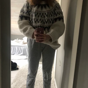 Mjukis byxor  - Super sköna mjukis som är för korta på mig, inte använda har bara testat dom