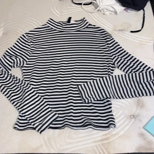 Stl M - Aldrig använd 