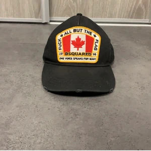 Dsq2 keps - Inte använt den så många gånger men skulle säga att den är 7/10 i skick.