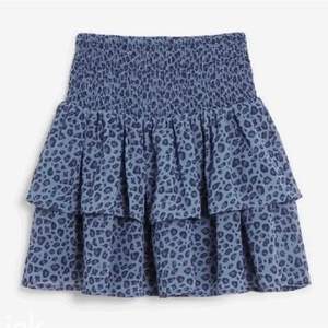blå leopard kjol från kapphsl barn avdelning, köpt i sommras