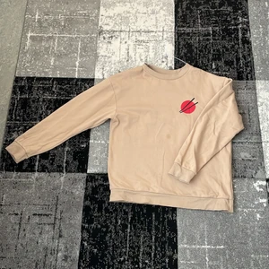 Tröja!  - Fin men passar ej mig! Bra skick #tokyoramen 