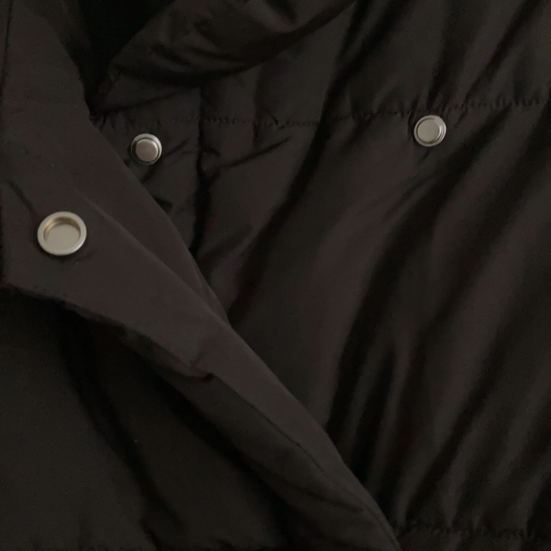 Svart jacka med hög krage - 90