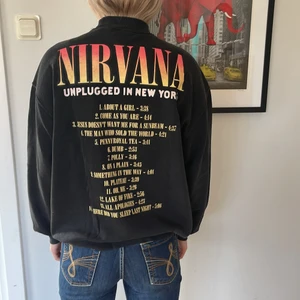 Nirvana collegetröja  - Nirvana collegetröja 