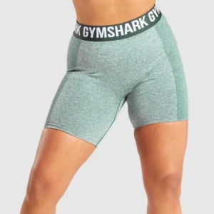 Gröna gymshark shorts - SÖKER!!!!!! Dessa gröna shorts from gymshark i storlek S!! 
