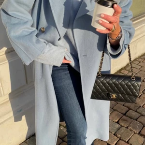 SÖKER! - Söker efter denna zara kappan!