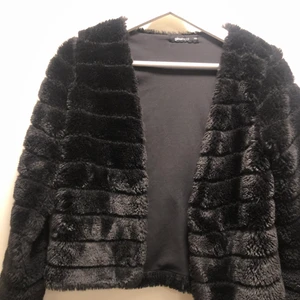 Gina tricot, storlek xxs  - Väldigtbra skick, använd några gånger 