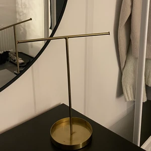 Smyckeshållare  - Jättefin smyckeshållare från H&M home