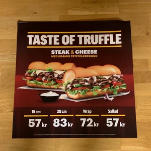 Subway Poster - En unik Subway poster direkt från displayen! Mått: 57x57 cm ✨🧚‍♀️ Om flera är intresserade så blir det budgivning. 