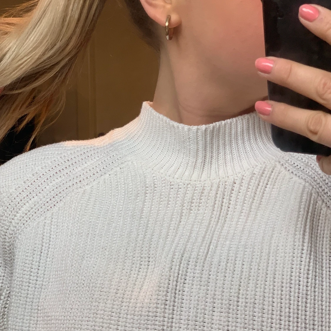 Stickad tröja med halvhög krage - 91