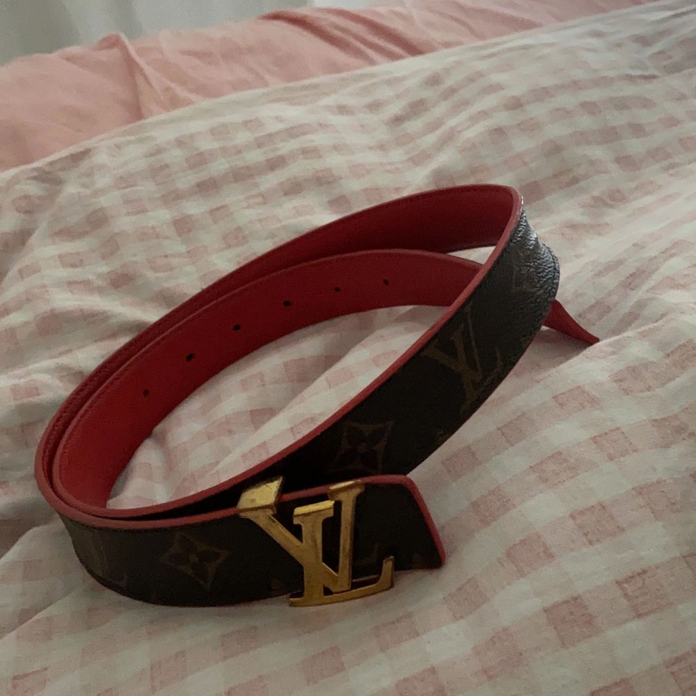 Louis Vuitton reversible initiales belt | Plick
