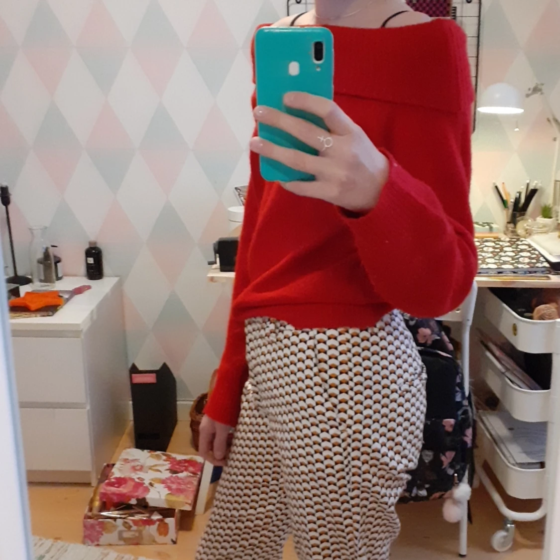 Stickad tröja från H&M storlek 146-152