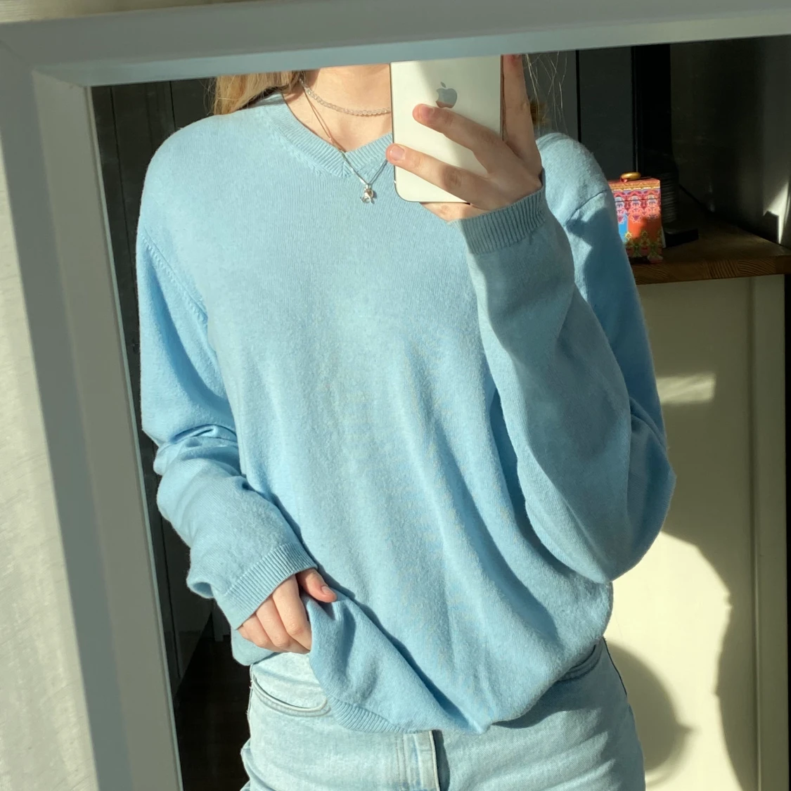 Ljusblå tröja