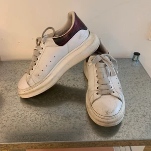 Alexander McQueen - Använt skick! Str. 39! 