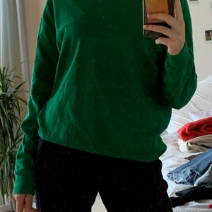 Stickad tröja nu till hösten - Super fin frön stickad tröja