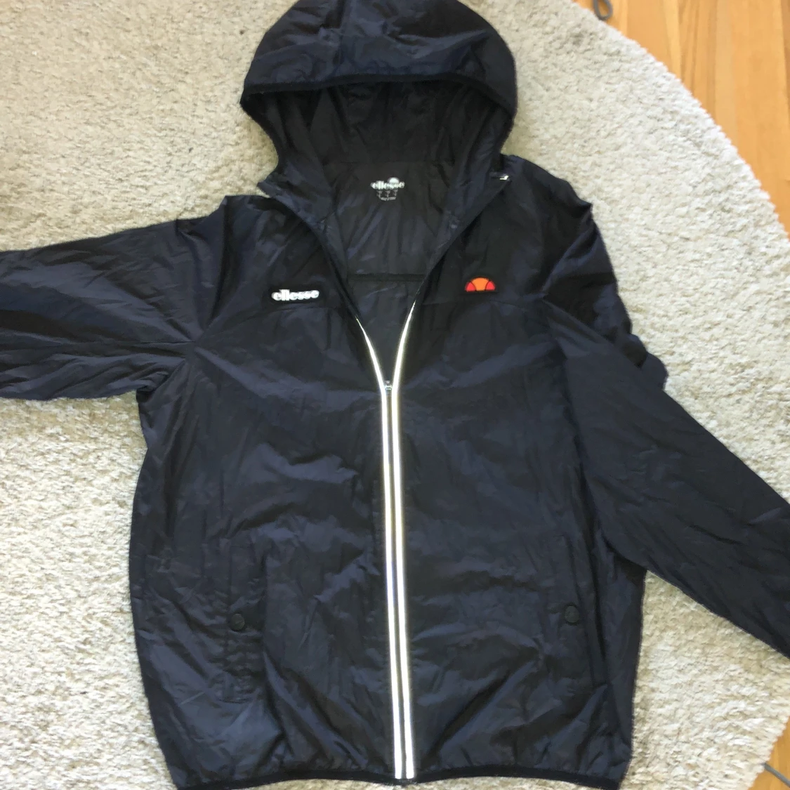 Ellesse vindjacka, Storlek L