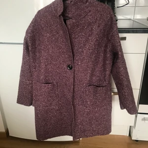 Kappa - Använd men fin kappa, färgen är gammalrosa. 