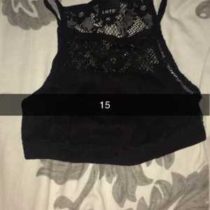 Svart topp - Svart topp i storlek 10-11 