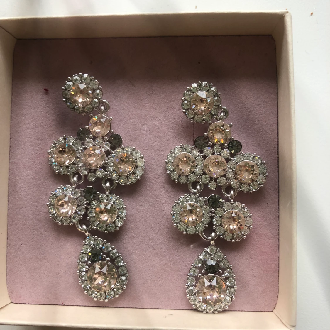 Lily & Rose örhängen  - 90