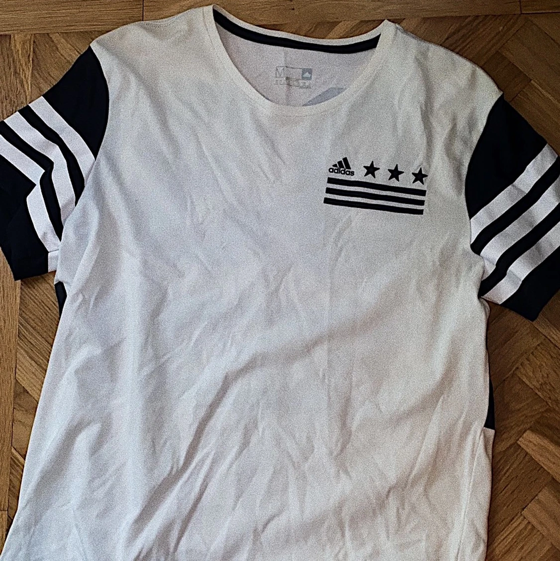 Addidas t-shirt  - 90