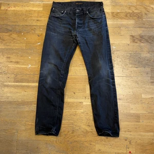 Nudie Jeans co Steady Eddie Dry Black - Storlek: W32 L32. Skick: Användna. Nypris:1200kr. 