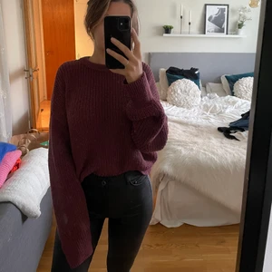 Stickad tröja - Lika stickad tröja från Pull And Bear. Frakt ingår